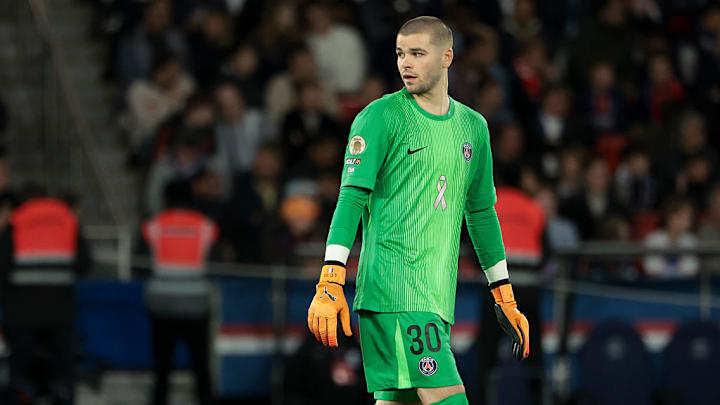 Paris Saint-Germain FC v RC Strasbourg Alsace - Ligue 1 McDonald's