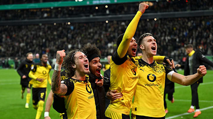 Mit seinen BVB-Kollegen konnte Bellingham den Einzug ins Achtelfinale des DFB-Pokals bejubeln.