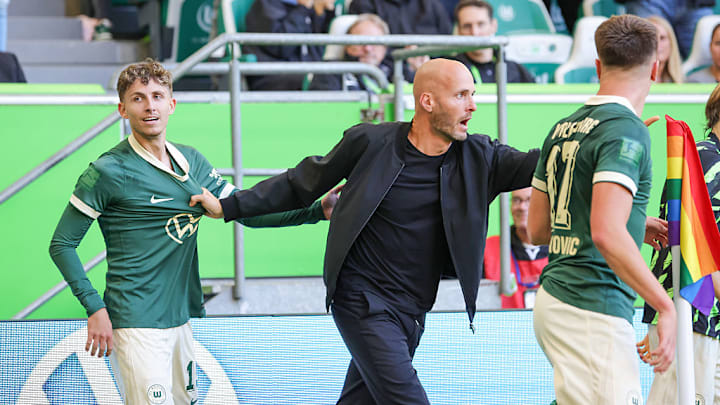 Jesper Lindström im Trikot des VfL Wolfsburg