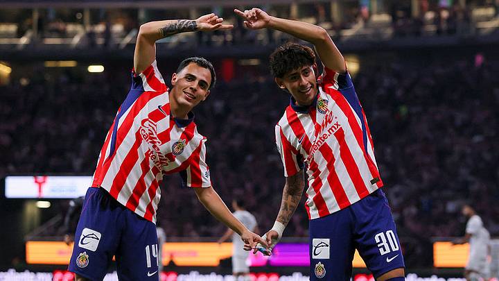 Camberos y Sandoval, las posibles nuevas caras rojiblancas con Rafa Márquez Camberos y Sandoval, las posibles nuevas caras rojiblancas con Rafa Márquez