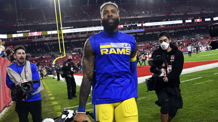 Adam Schefter reports that the Green Bay Packer and Los Angeles Rams are out of the running to sign Odell Beckham. Adam Schefter reports that the Green Bay Packer and Los Angeles Rams are out of the running to sign Odell Beckham.