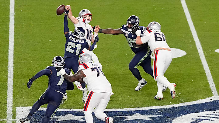 La defensa de los Seahawks haciendo estragos a la ofensiva de Patriots en el Super Bowl.