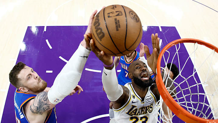 El Thunder tiene sobre las cuerdas a los Lakers.