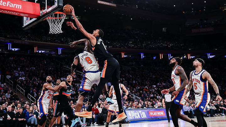Los Spurs y los Knicks se enfrentan en las Finales de la NBA. Los Spurs y los Knicks se enfrentan en las Finales de la NBA.