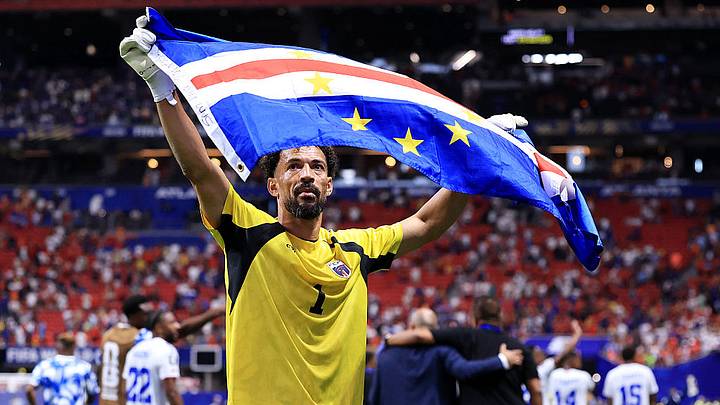 La madre de Vozinha ya llegó a Estados Unidos para verlo jugar con Cabo Verde. La madre de Vozinha ya llegó a Estados Unidos para verlo jugar con Cabo Verde.