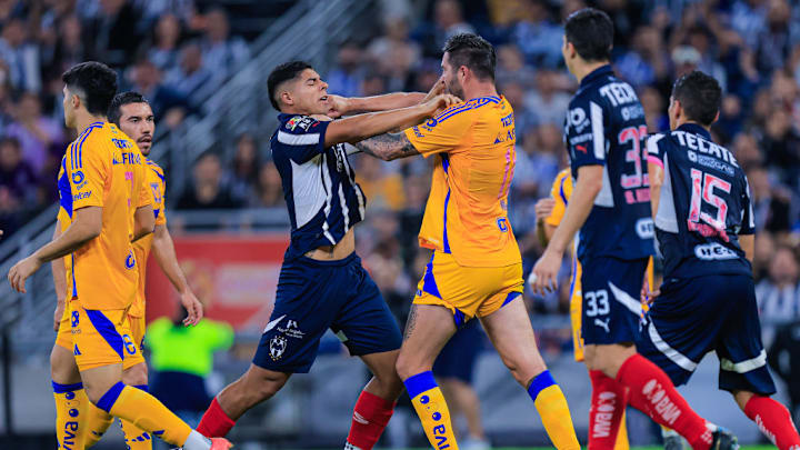 Victor Guzman, Andre-pierre Gignac