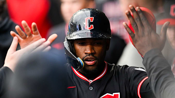 El dominicano Ángel Martínez le dio el triunfo a Guardians sobre Dodgers.