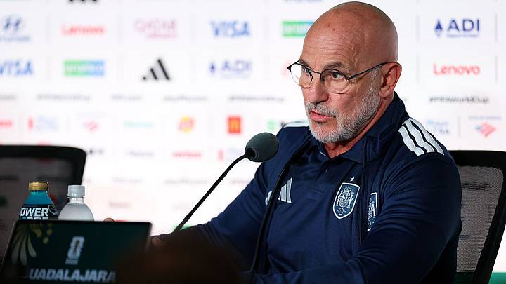 Luis de la Fuente, seleccionador de España, en la conferencia previa a Uruguay