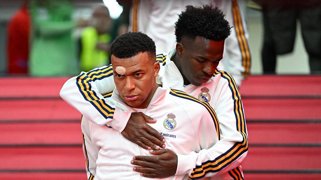 Kylian Mbappé and Vinicius Jr have struggled to click together. Kylian Mbappé and Vinicius Jr have struggled to click together.