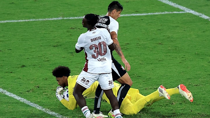 Santi Moreno, Hugo Souza
