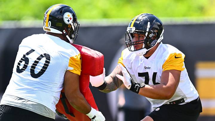 El tackle de los Steelers, Dylan Cook, es uno de los linieros ofensivos que desempeñará un papel destacado en esta pretemporada. El tackle de los Steelers, Dylan Cook, es uno de los linieros ofensivos que desempeñará un papel destacado en esta pretemporada.
