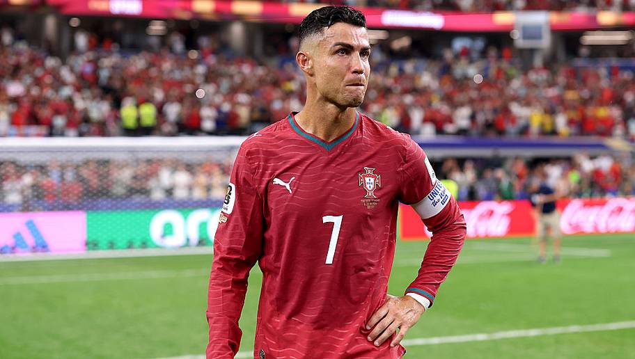 Cristiano Ronaldo sends message of support to Lionel Messi after father’s death