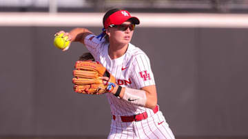 Houston shortstop Mandy Esman 