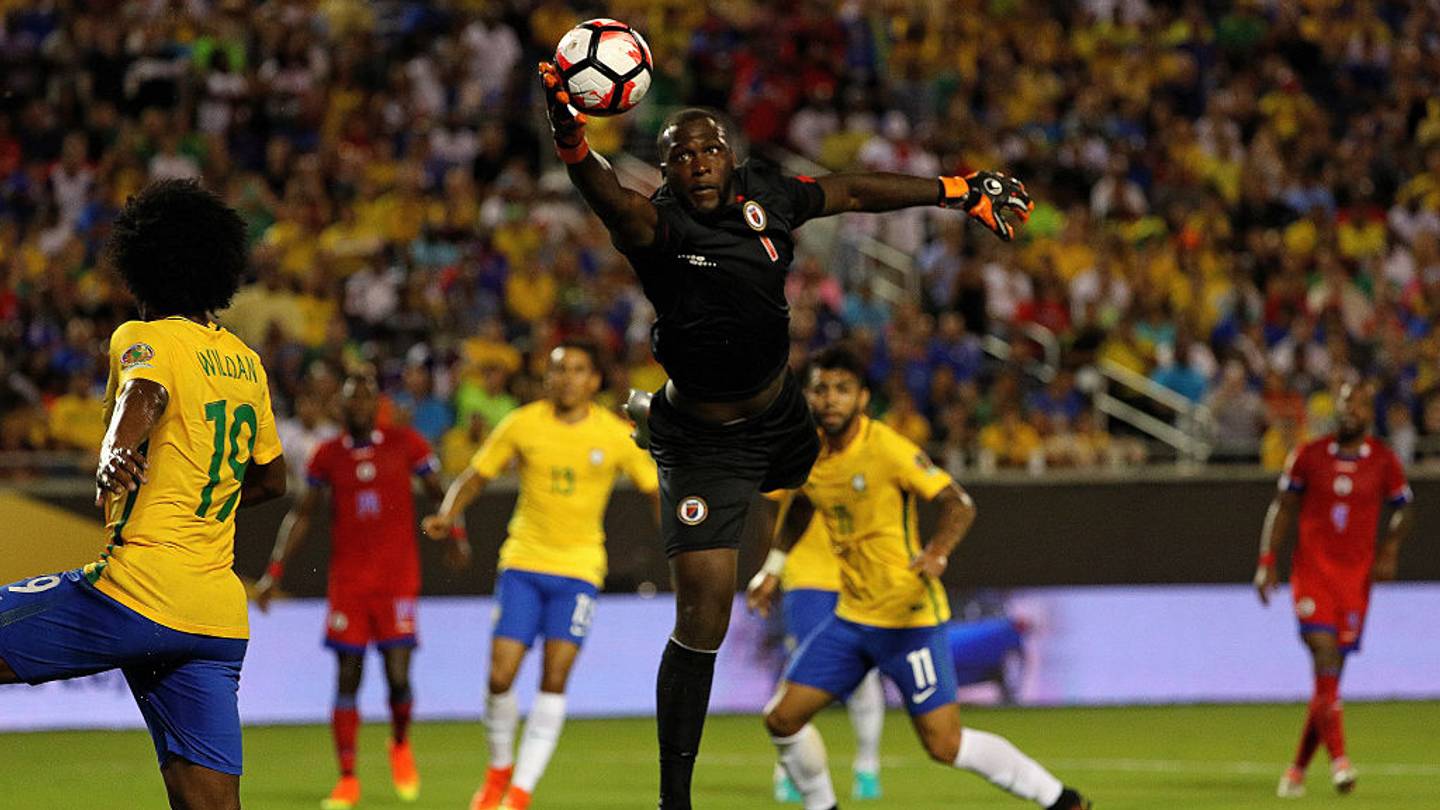 Johny Placide, el portero de Haití que 'tumbó al Tri de Hugo