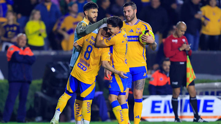 Juan Sanchez, Fernando Gorriaran, Diego Lainez, Andre-Pierre Gignac