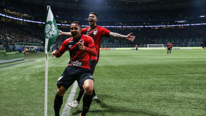 Vitor Roque, atacante do Athletico-PR