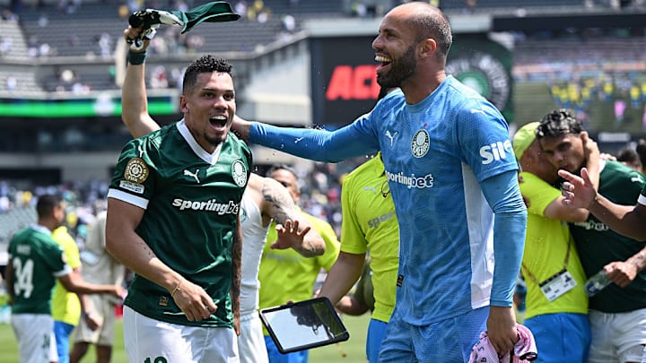Marcos Rocha, Paulinho, Weverton