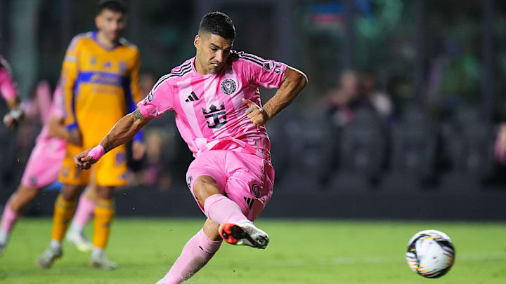 Luis Suárez le dio el triunfo al Inter Miami sobre los Tigres con dos penaltis.