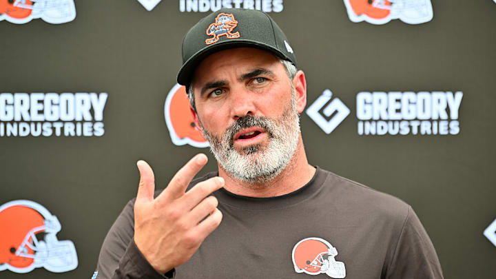 Kevin Stefanski ha dejado de ser coach de los Cleveland Browns. Kevin Stefanski ha dejado de ser coach de los Cleveland Browns.