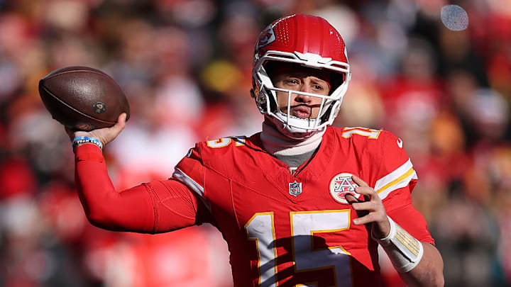 Sería muy difícil ver a Patrick Mahomes con otro uniforme diferente al de los Kansas City Chiefs. Sería muy difícil ver a Patrick Mahomes con otro uniforme diferente al de los Kansas City Chiefs.