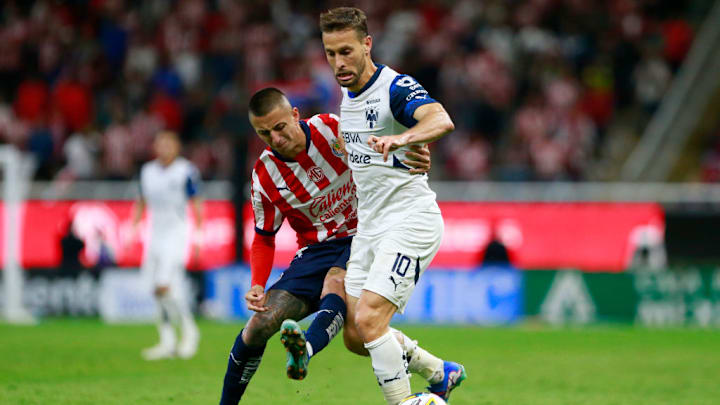 Sergio Canales, Roberto Alvarado
