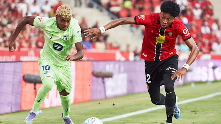 Lamine Yamal, Johan Mojica