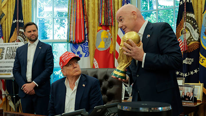 El presidente de la FIFA, Gianni Infantino, con el presidente de Estados Unidos, Donald Trump.