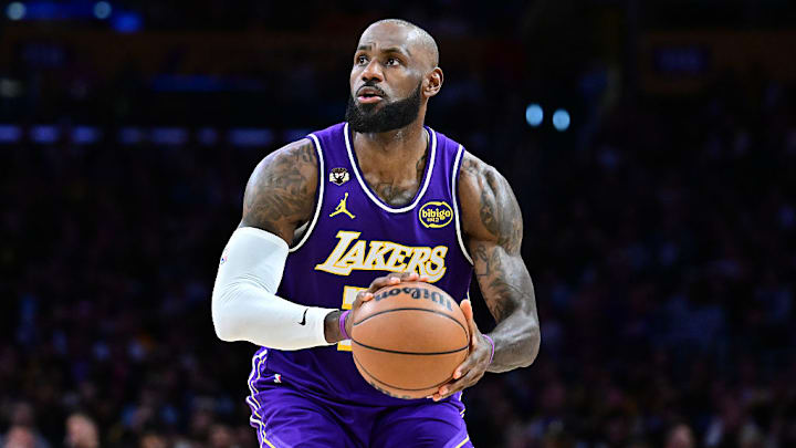 LeBron James se acerca a su retiro. LeBron James se acerca a su retiro.