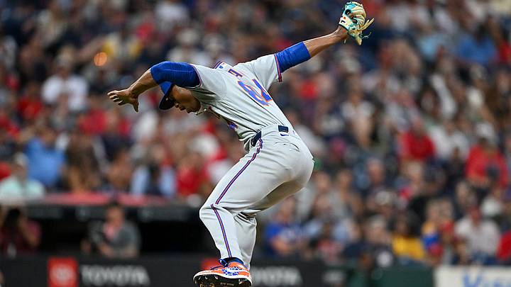 Jefry Yan hizo su debut en la MLB contra los Guardians. Jefry Yan hizo su debut en la MLB contra los Guardians.