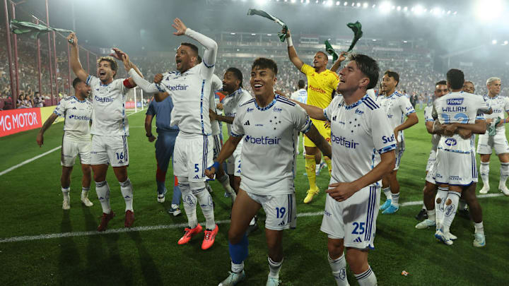 TOPSHOT-FBL-SUDAMERICANA-LANUS-CRUZEIRO