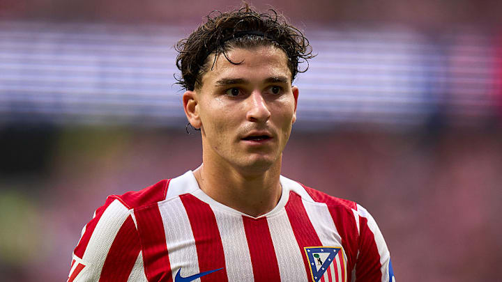 Julian Alvarez's Agent Breaks Silence on Liverpool Transfer Rumors