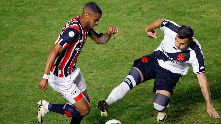 André Silva, Hugo Moura