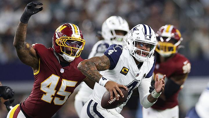 Dak Prescott lanzó cuatro pases de anotación y se convirtió en el líder histórico de los Cowboys en touchdowns por pase. Dak Prescott lanzó cuatro pases de anotación y se convirtió en el líder histórico de los Cowboys en touchdowns por pase.