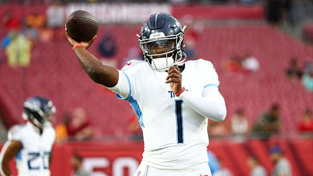 Titans rookie quarterback Cam Ward throws a pass.