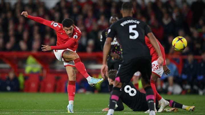 Morgan Gibbs-White, meia do Nottingham Forest