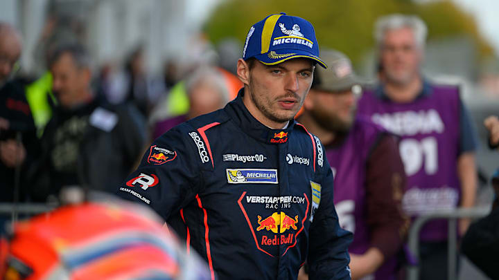 Max Verstappen busca ganar en Singapur.