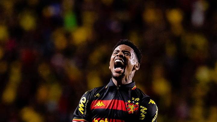Felipinho marcou o gol da classificação do Sport 