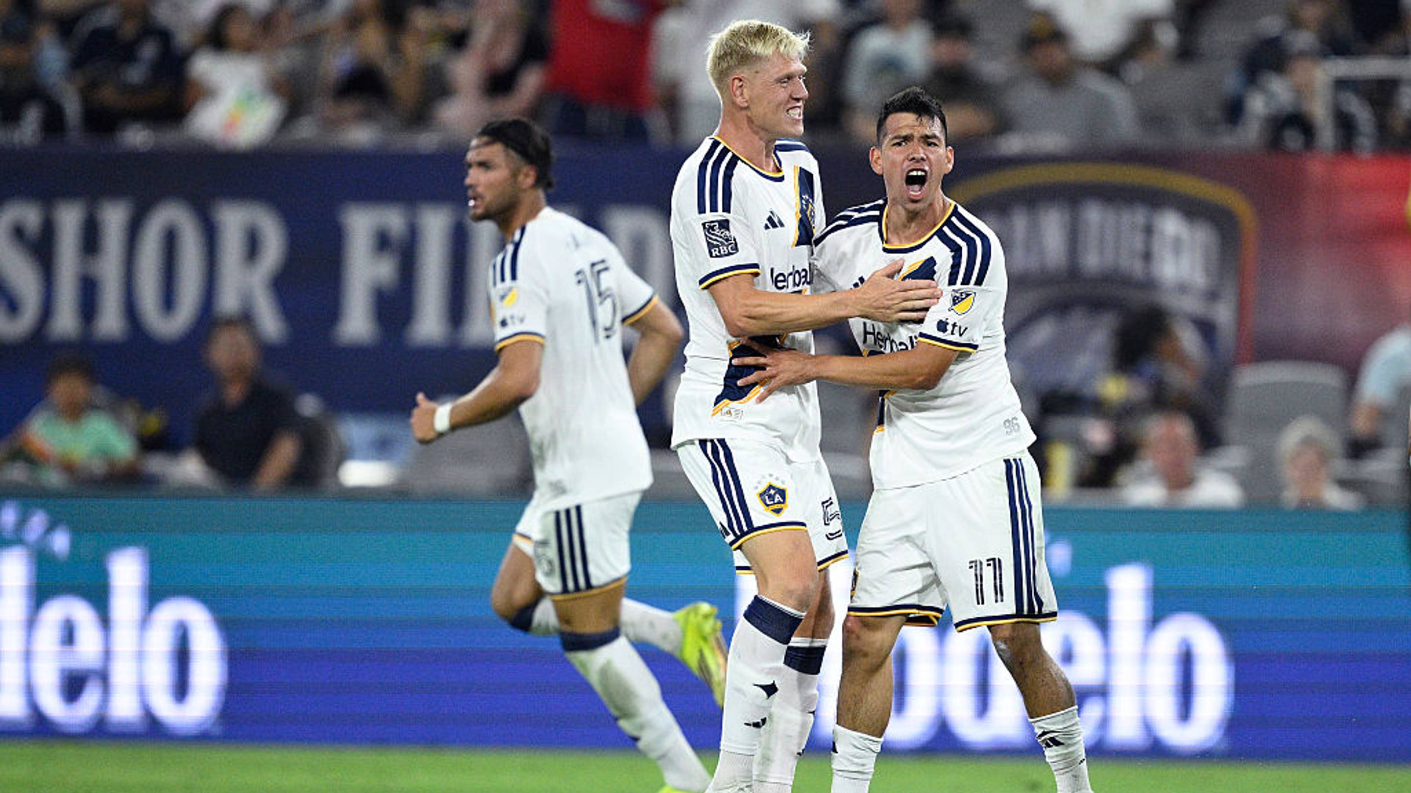 Ley del ex! Chucky Lozano marca su primer gol con LA Galaxy ante San Diego FC