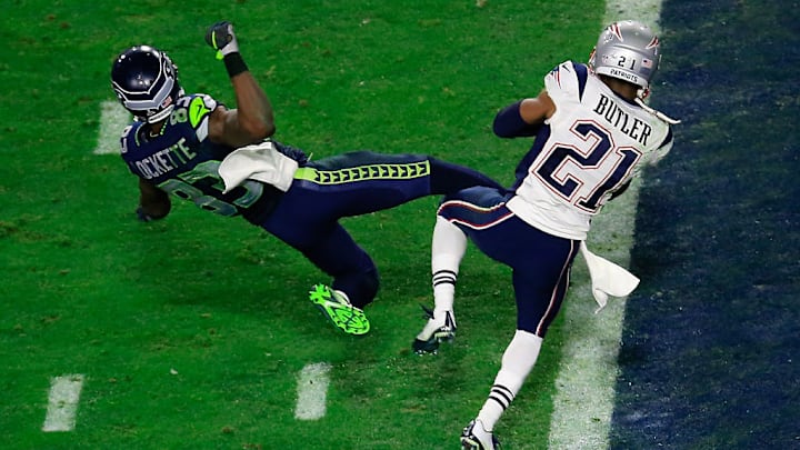 Momento en el que Malcolm Butler (21), de New England Patriots, intercepta el balón a Russell Wilson para sellar la victoria de los Pats.