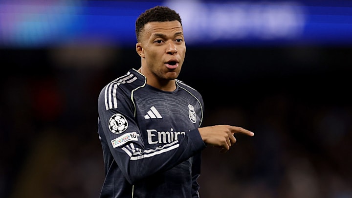 Mbappé se encuentra en condiciones para jugar ante el Atlético de Madrid. Mbappé se encuentra en condiciones para jugar ante el Atlético de Madrid.