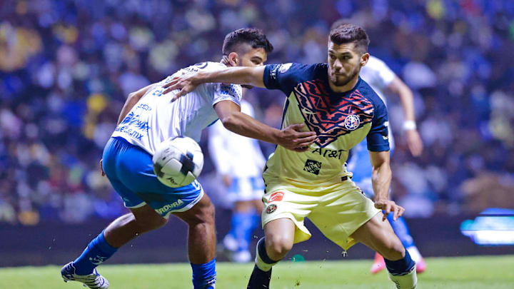 Diego de Buen, Henry Martín - Soccer Forward
