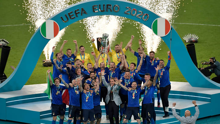 Roberto Mancini coach of Italy and the italian players...