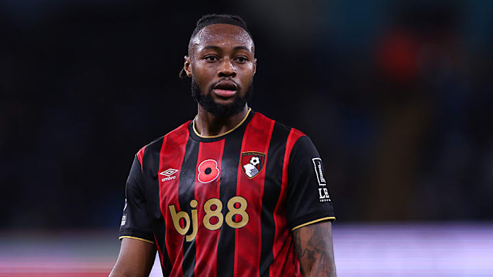 Antoine Semenyo spielt im Trikot des AFC Bournemouth groß auf