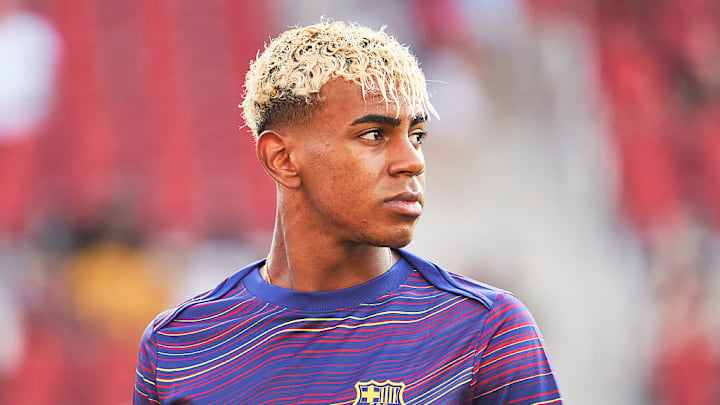 Lamine Yamal regresa a la convocatoria del Barcelona. Lamine Yamal regresa a la convocatoria del Barcelona.