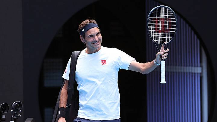 El suizo durante una práctica y homenaje para él durante el Abierto de Australia 2026. El suizo durante una práctica y homenaje para él durante el Abierto de Australia 2026.