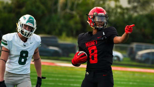 Cardinal Mooney's Chris McCorkle makes a catch in a game against Lakewood Ranch.