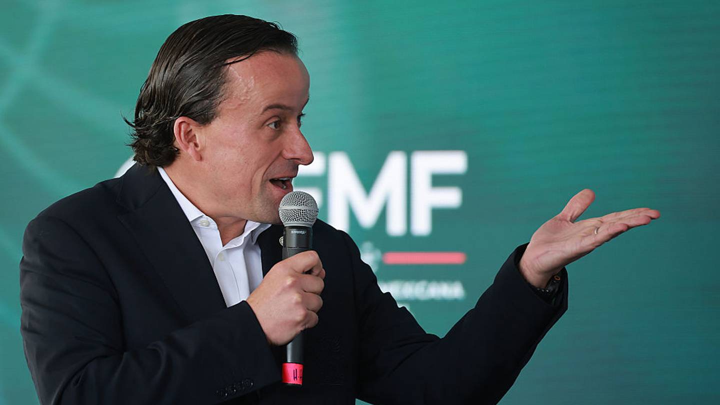 Una decena de fondos de inversión se han acercado a la Liga MX y la LMB