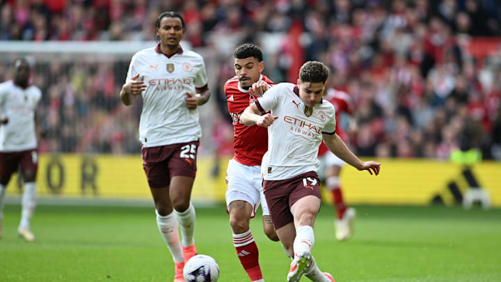 Morgan Gibbs-White, Julian Alvarez