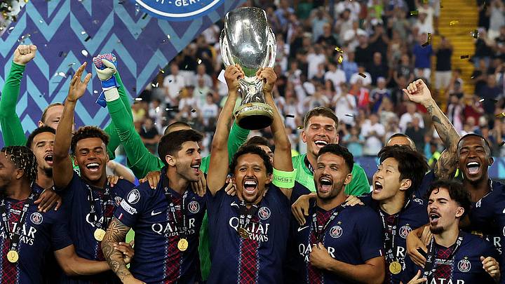 PSG celebra el título de la Supercopa de Europa 2025, conseguido ante Tottenham. PSG celebra el título de la Supercopa de Europa 2025, conseguido ante Tottenham.