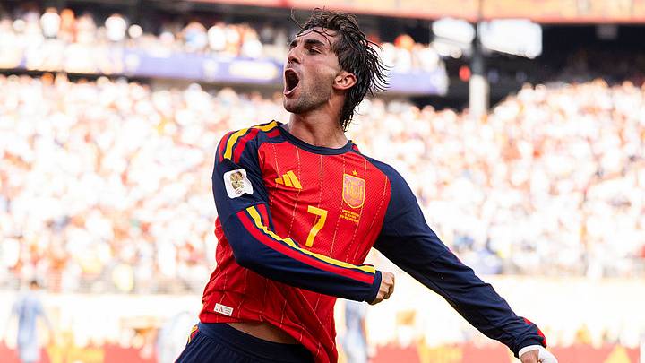 Ferran Torres, campeón del mundo con España, deja al Barcelona para pasar al PSG. Ferran Torres, campeón del mundo con España, deja al Barcelona para pasar al PSG.